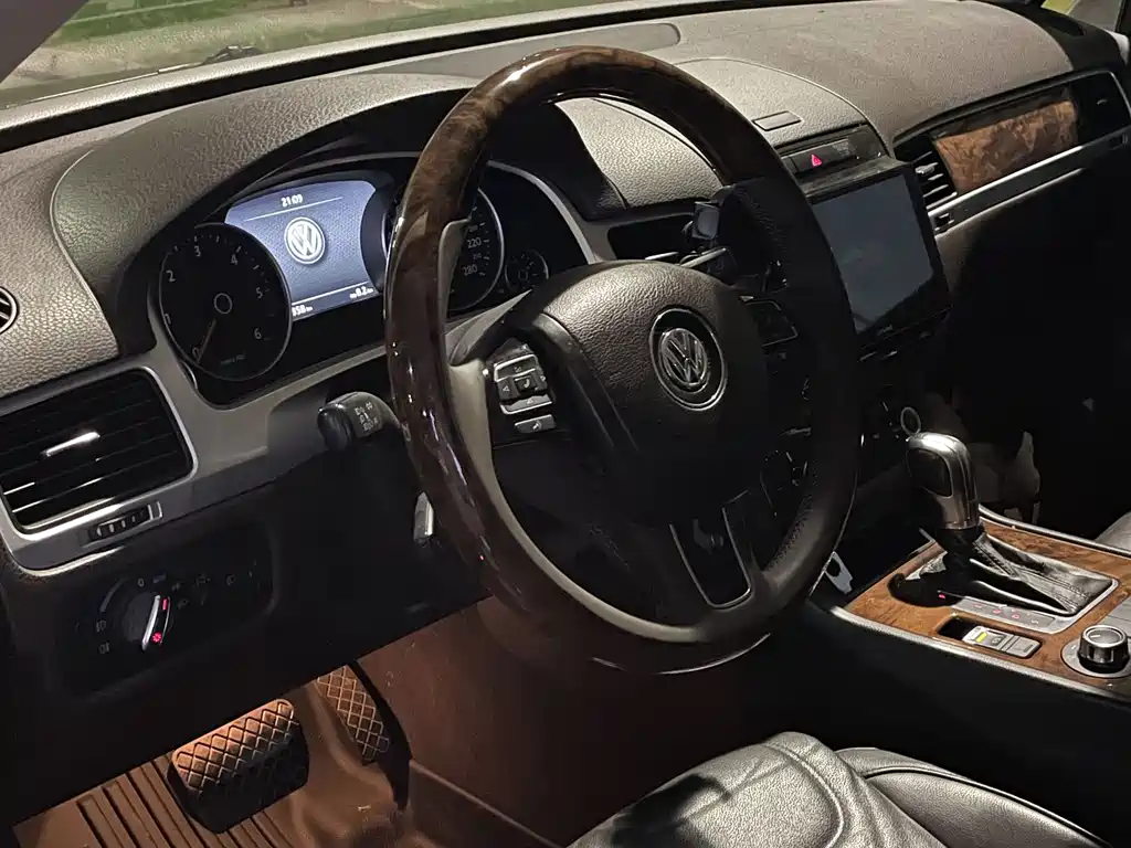 Volkswagen Touareg — миниатюра 4