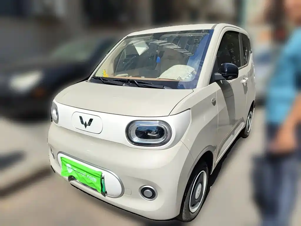 Wuling MINIEV