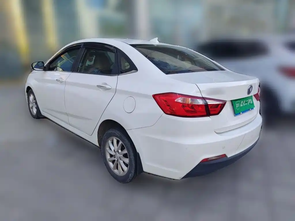 Changan V7 — миниатюра 4