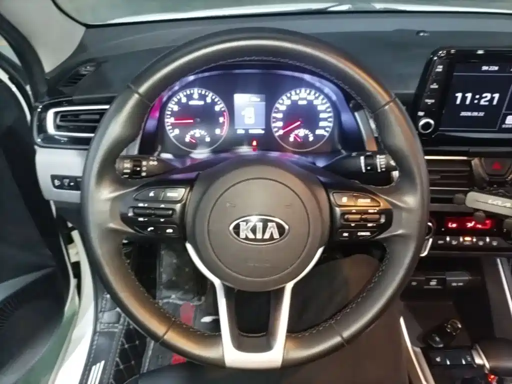 Kia Forte — миниатюра 11