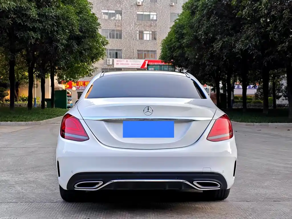 Mercedes-Benz C-Class — миниатюра 3
