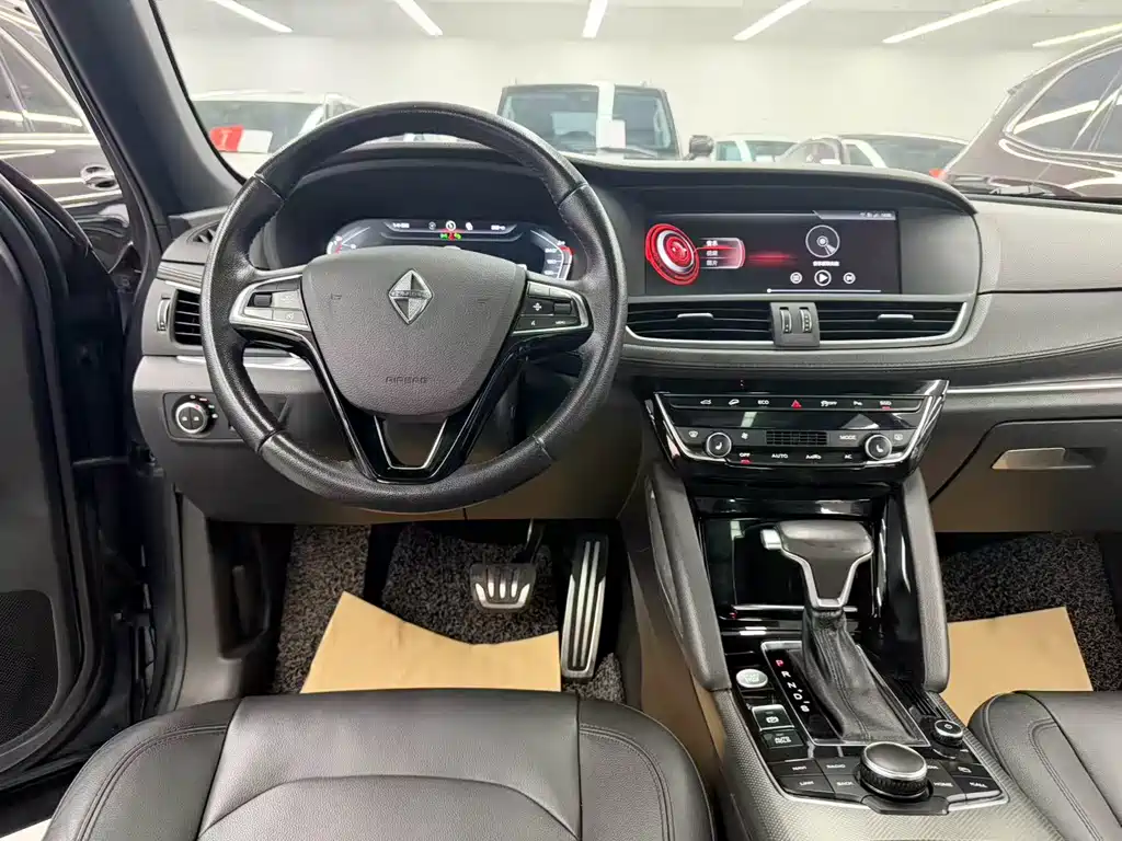Borgward BX7 — миниатюра 16