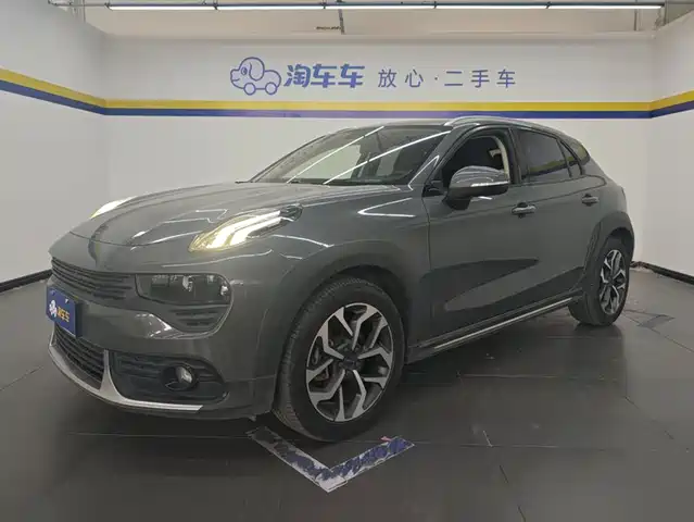 2020 Lynk & Co 02