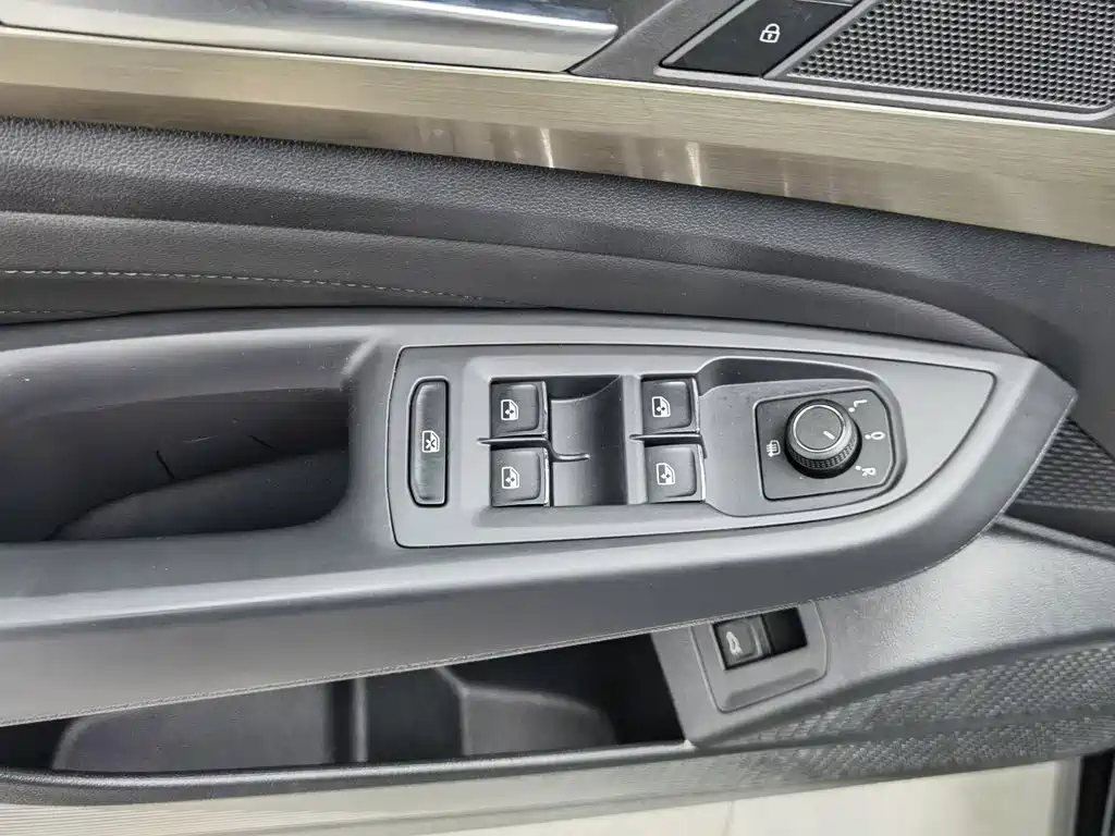 Volkswagen Passat — миниатюра 9