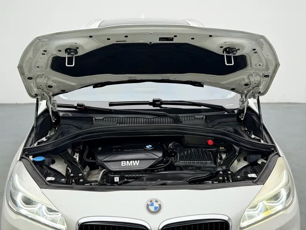 BMW 2 Series Active Tourer — миниатюра 18