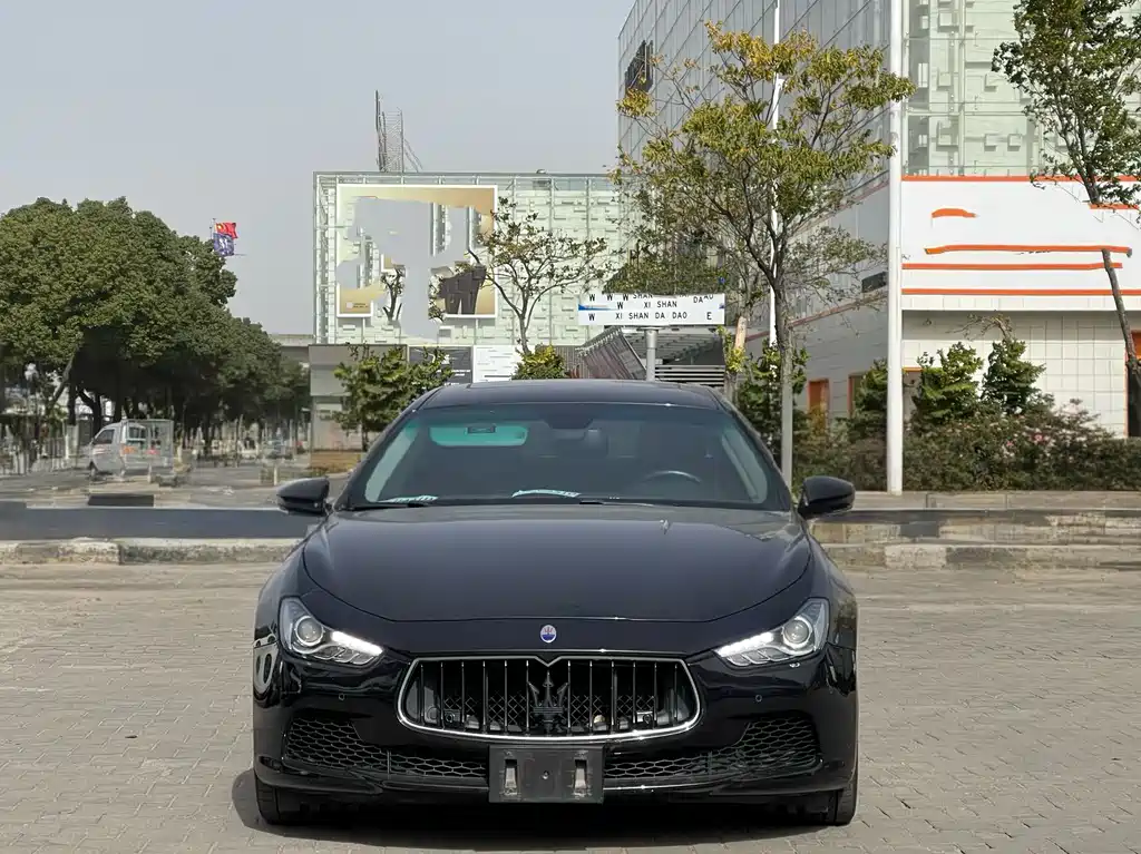 MASERATI GHIBLI