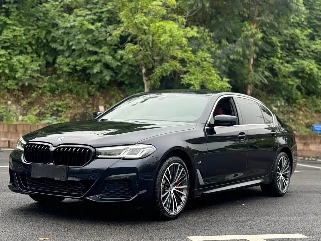 BMW 5 Series 2023