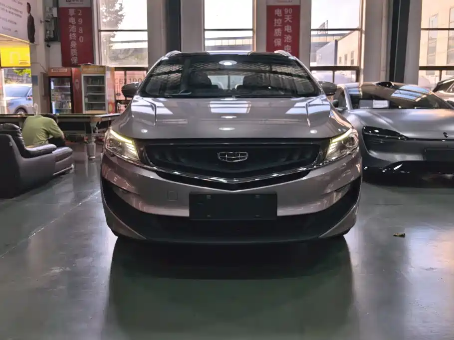 Geely Jia Ji New Energy — миниатюра 2