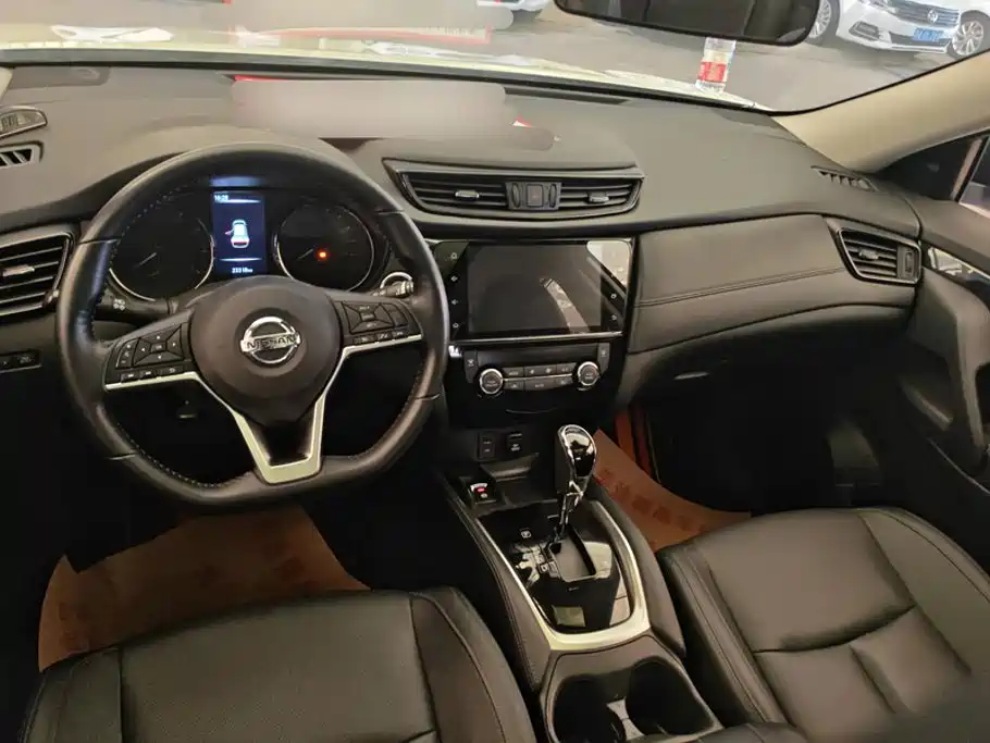 Nissan X-Trail — миниатюра 12