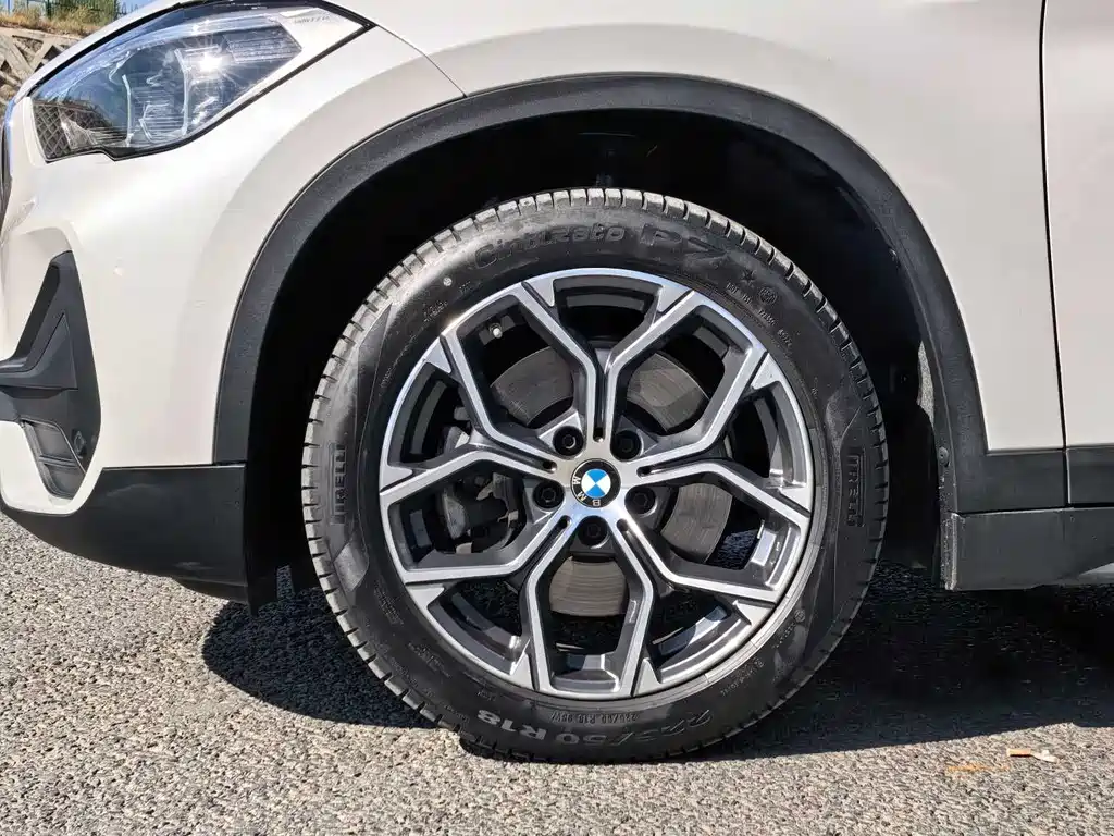 BMW X1 2022 sDrive25Li Lead