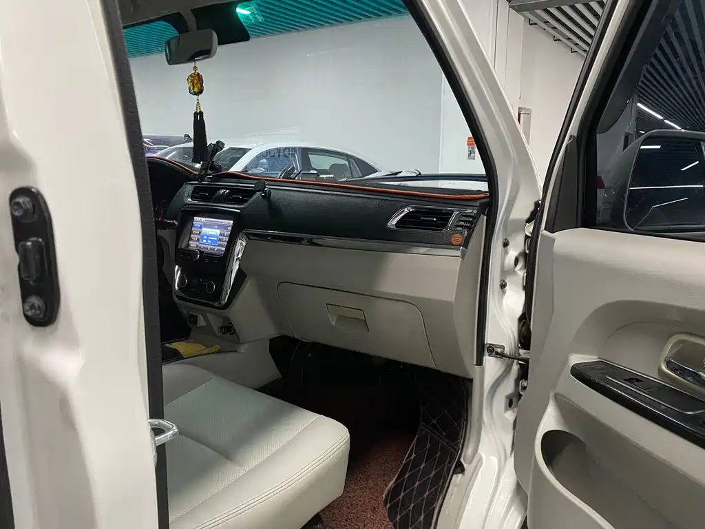 Jinbei Hiace X30L — миниатюра 10