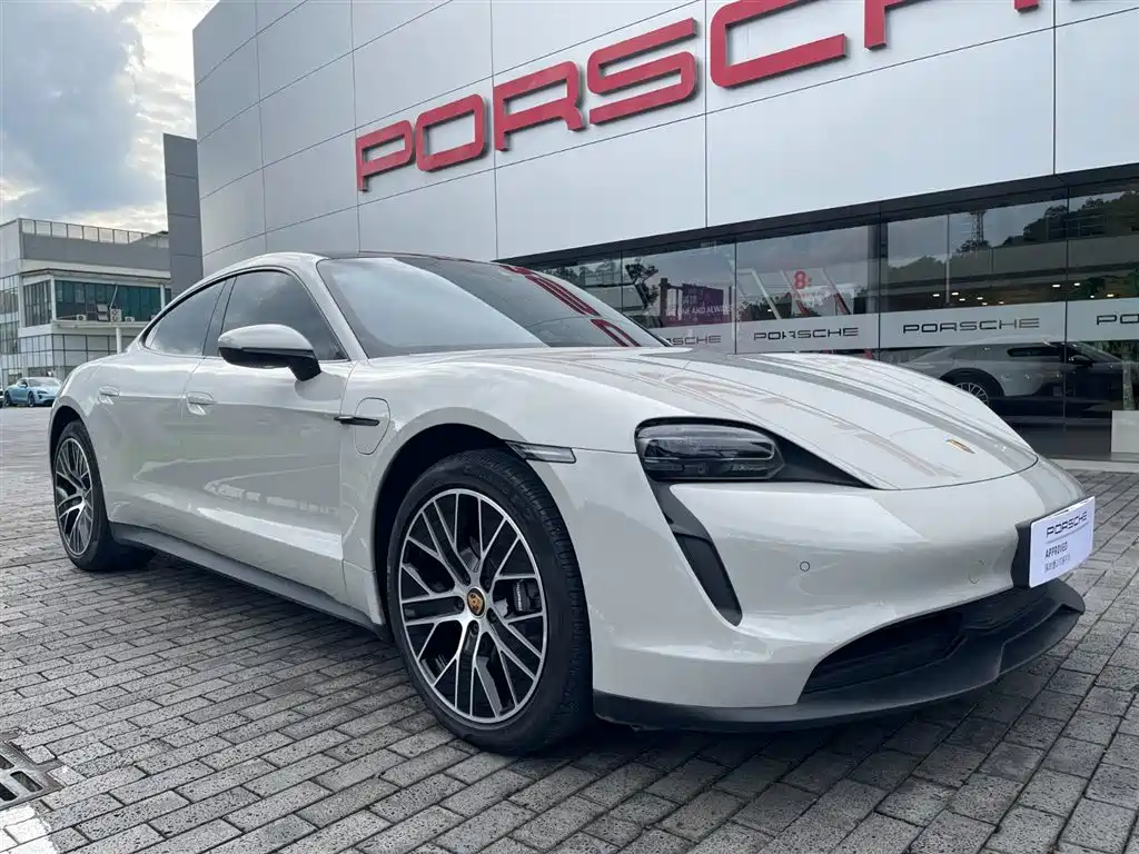 Porsche Taycan 2022 Taycan
