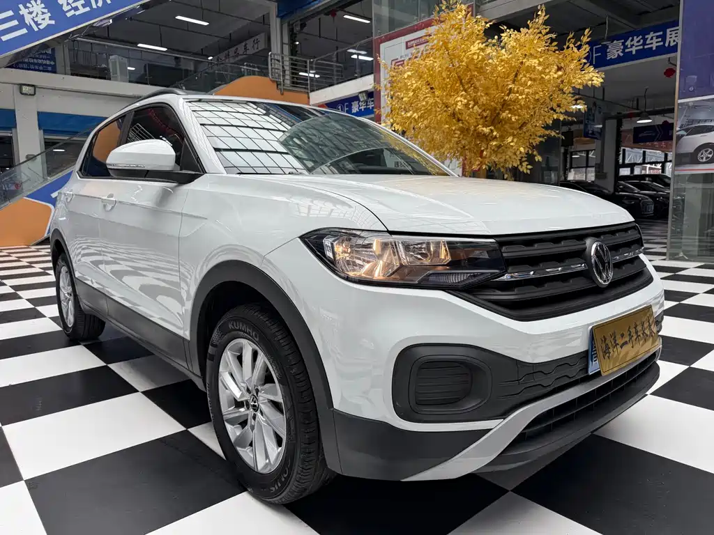 Volkswagen Tacqua 2021 1.5L AT Smart Connect