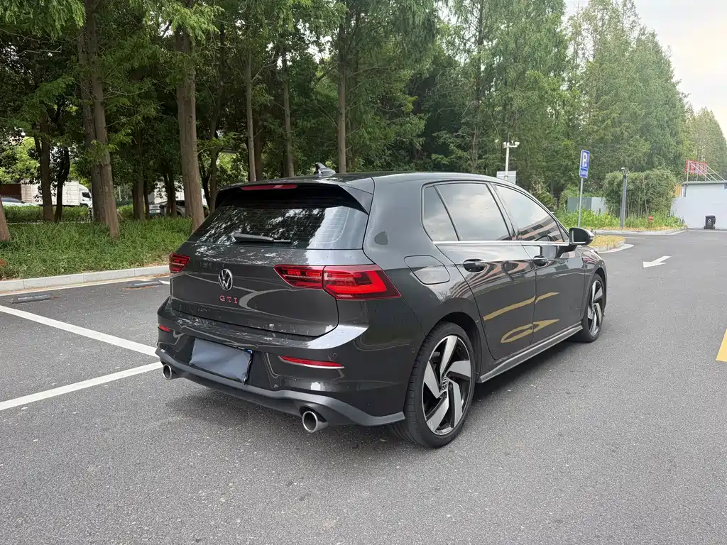 Volkswagen Golf GTI — миниатюра 8