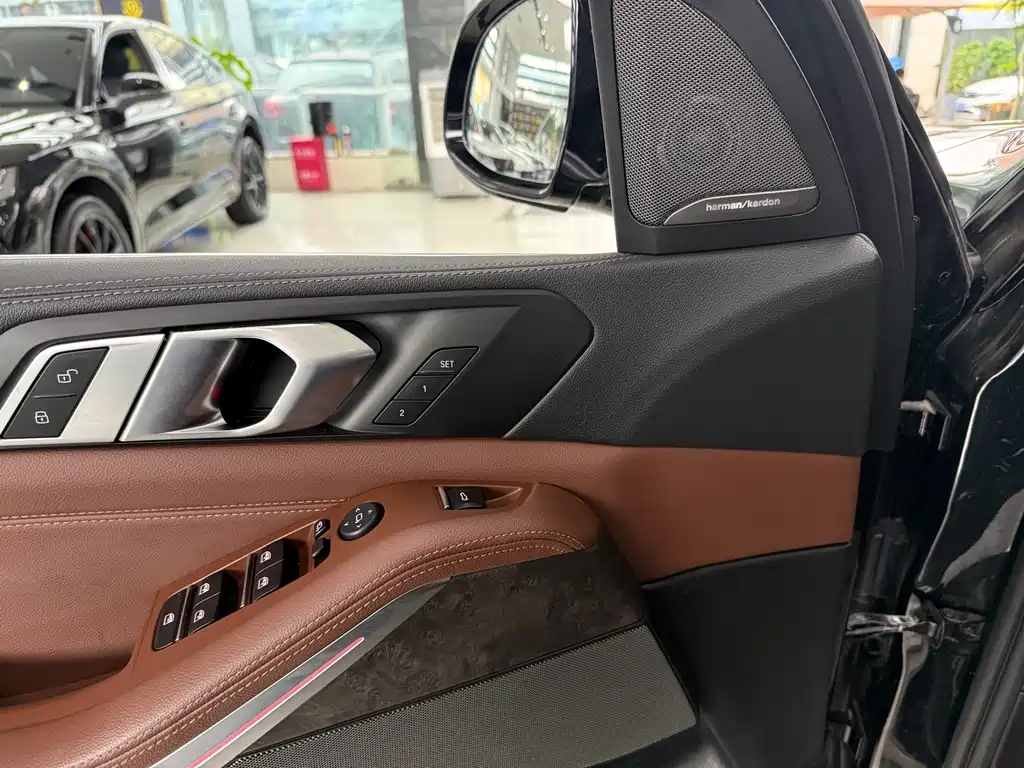 BMW X5 2020 xDrive40i M Sport
