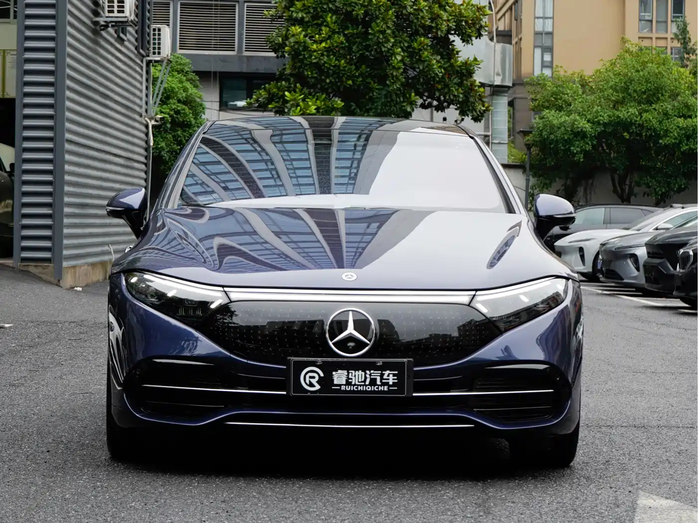 Mercedes-Benz EQS