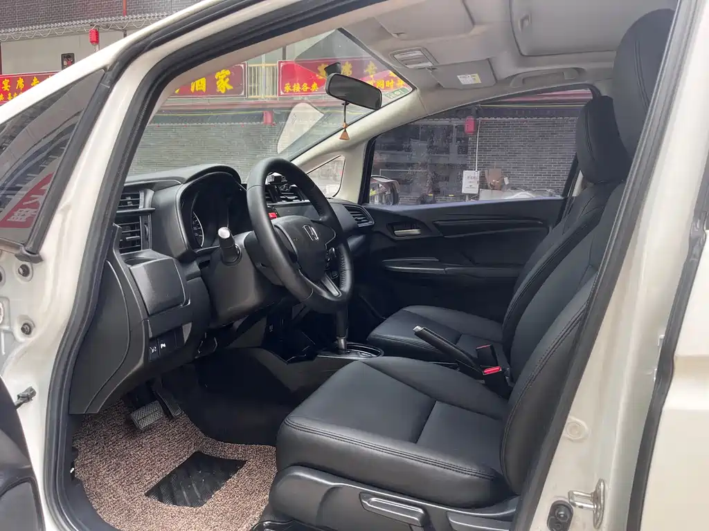 Honda Fit 2016 1.5L LXS CVT Comfort
