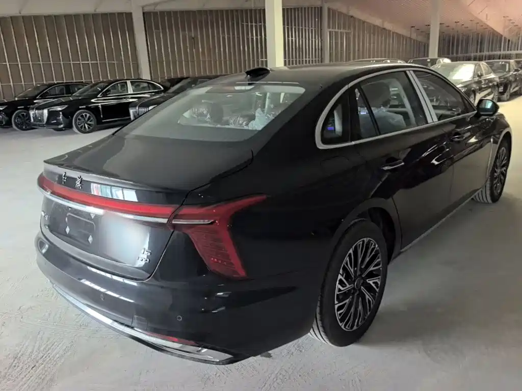 Hongqi H5 2025 2.0T AT