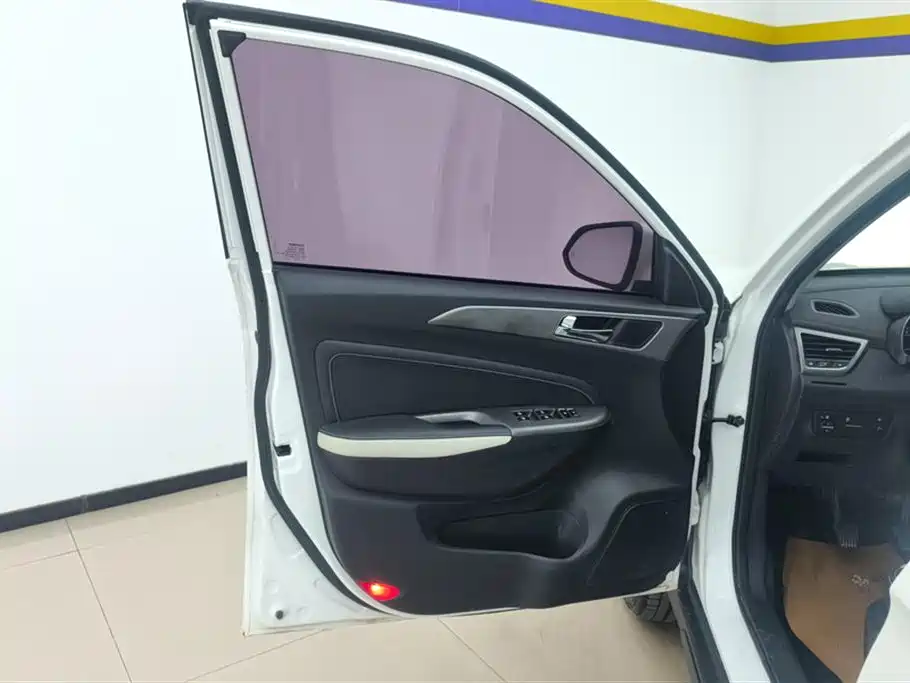 Changan CS35 2017 1.6L MT Luxury