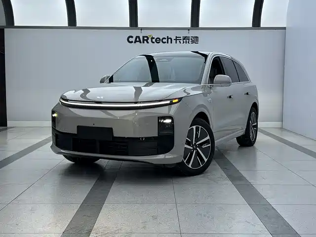 Li Auto IDEAL L6 2025