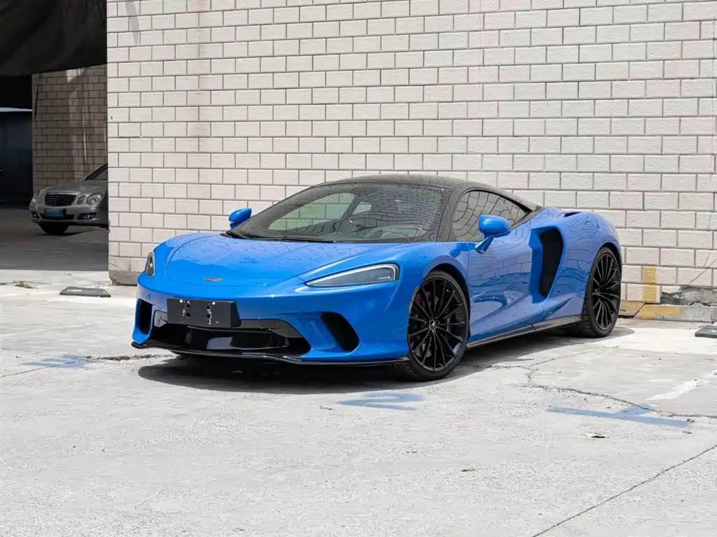 McLaren GT 2023