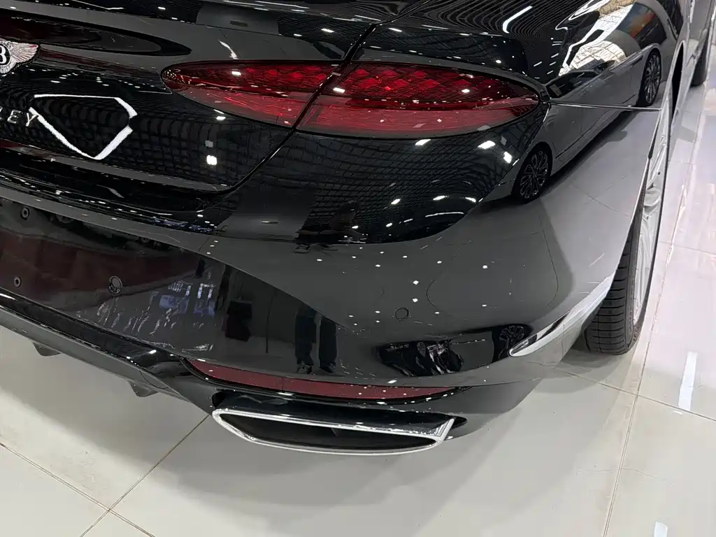 Bentley Continental PHEV — миниатюра 13