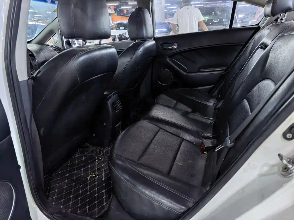 Kia K3 2013 1.6L AT DLX