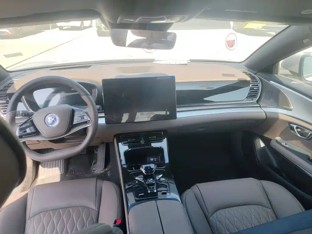 BYD Han 2025 DM-i 125KM Smart Drive