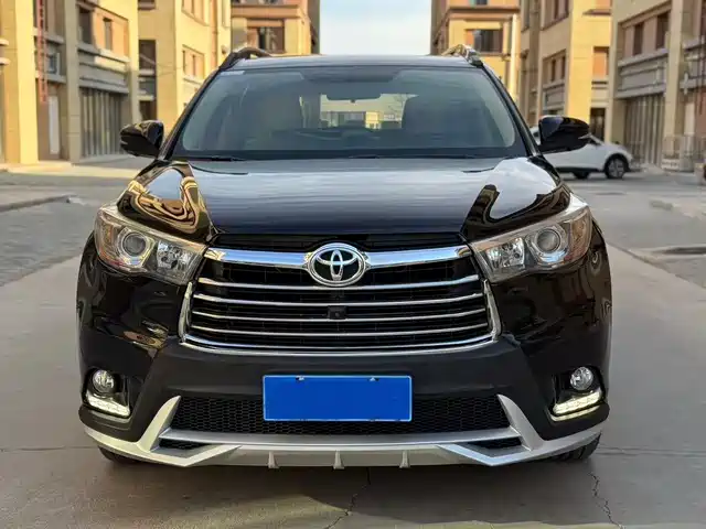 TOYOTA HIGHLANDER 2018