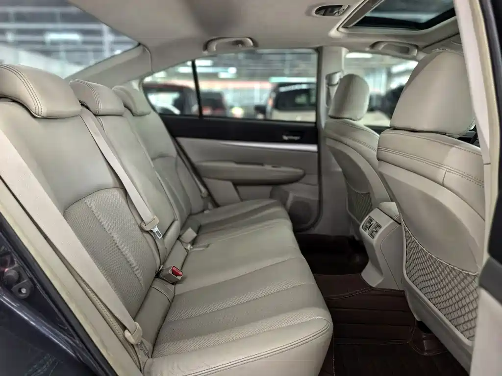 Subaru Legacy — миниатюра 16
