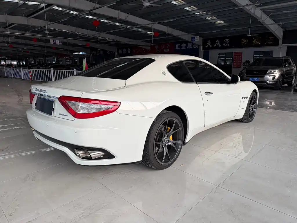 Maserati GranTurismo 2007 4.2L Standard