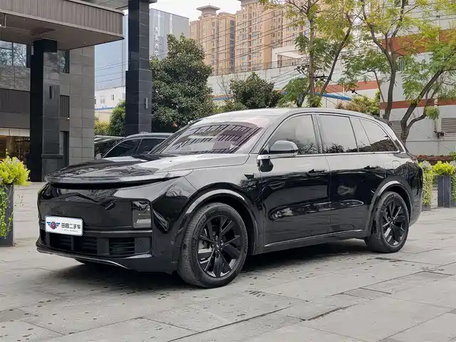 Li Auto IDEAL L8 2023