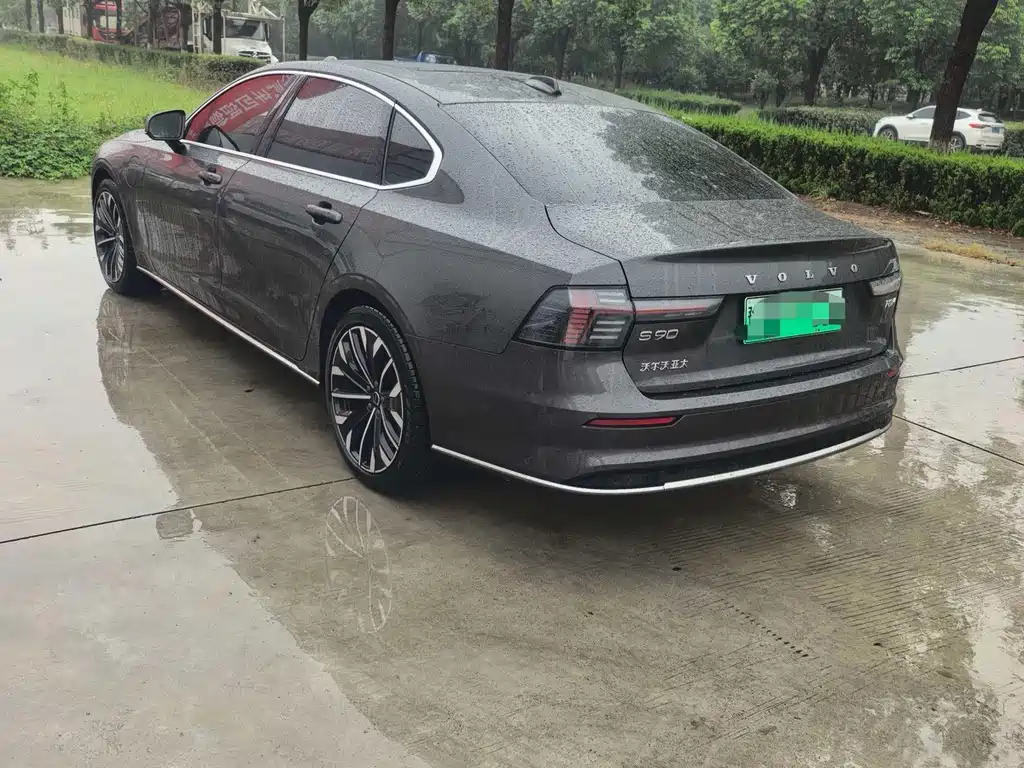 Volvo S90 PHEV — миниатюра 2