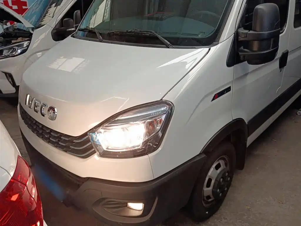 IVECO OUSHENG