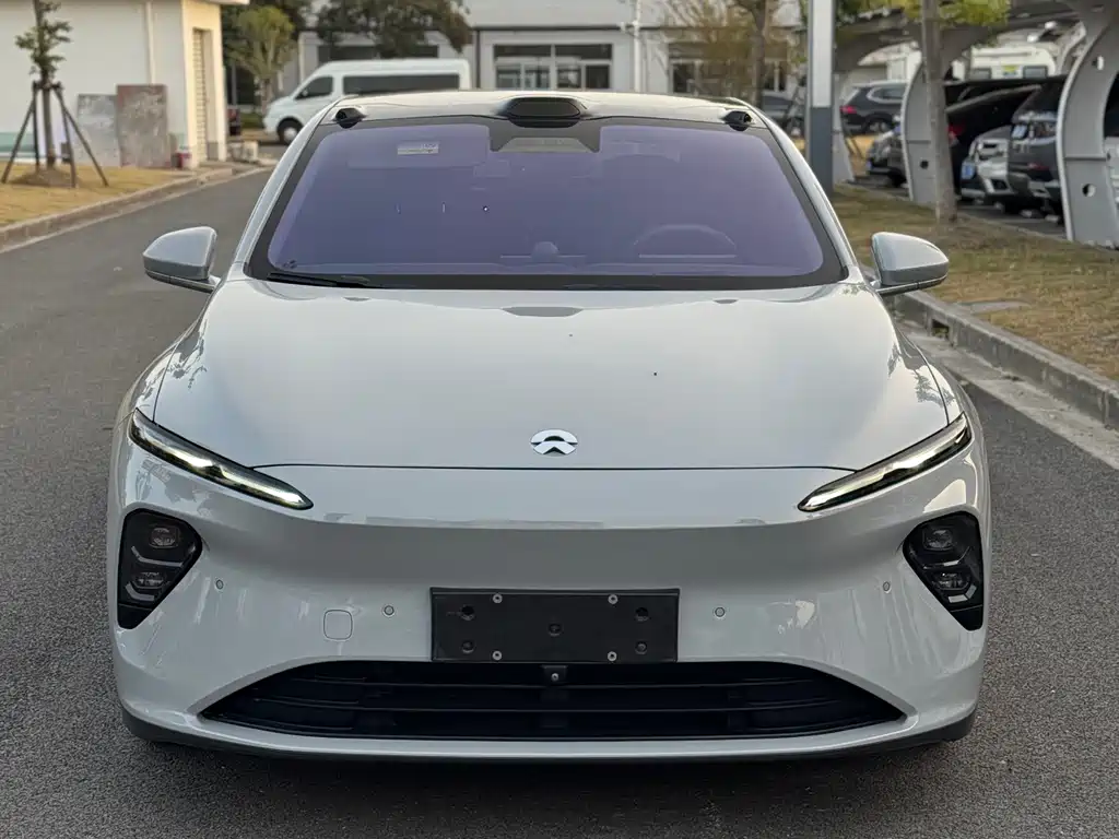 NIO NIO ET7