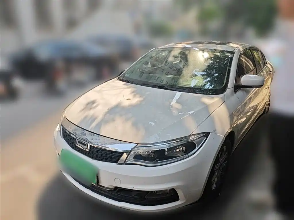 Купить Qoros Qoros 3