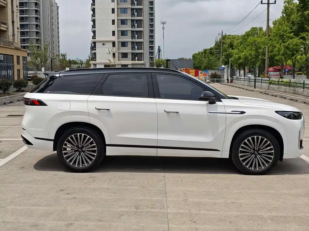 Chery Tiggo 9 9 2025 2.0T DCT 5 мест