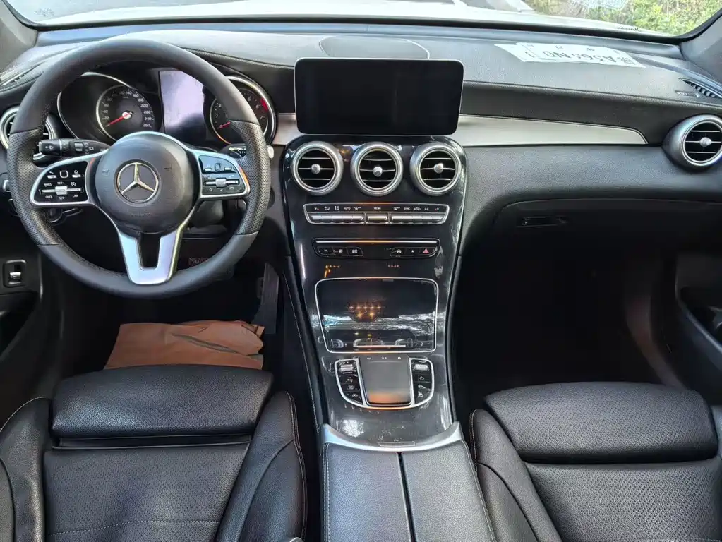 MERCEDES-BENZ  GLC