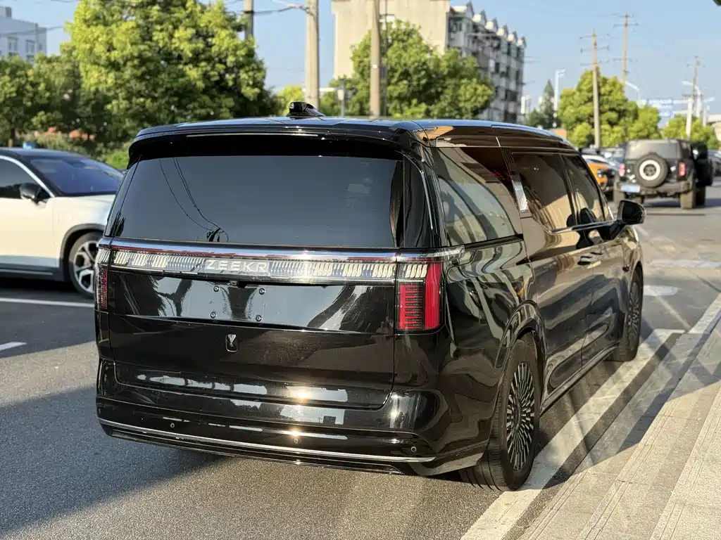 ZEEKR EXTREME KRYPTON 009