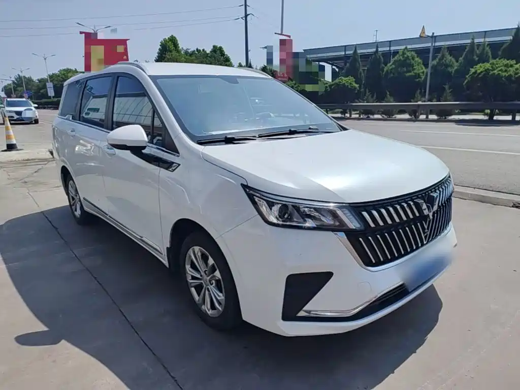 Wuling Jiachen 2022 1.5L MT Enjoy Comfort