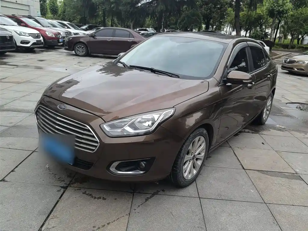 Ford Escort 2015