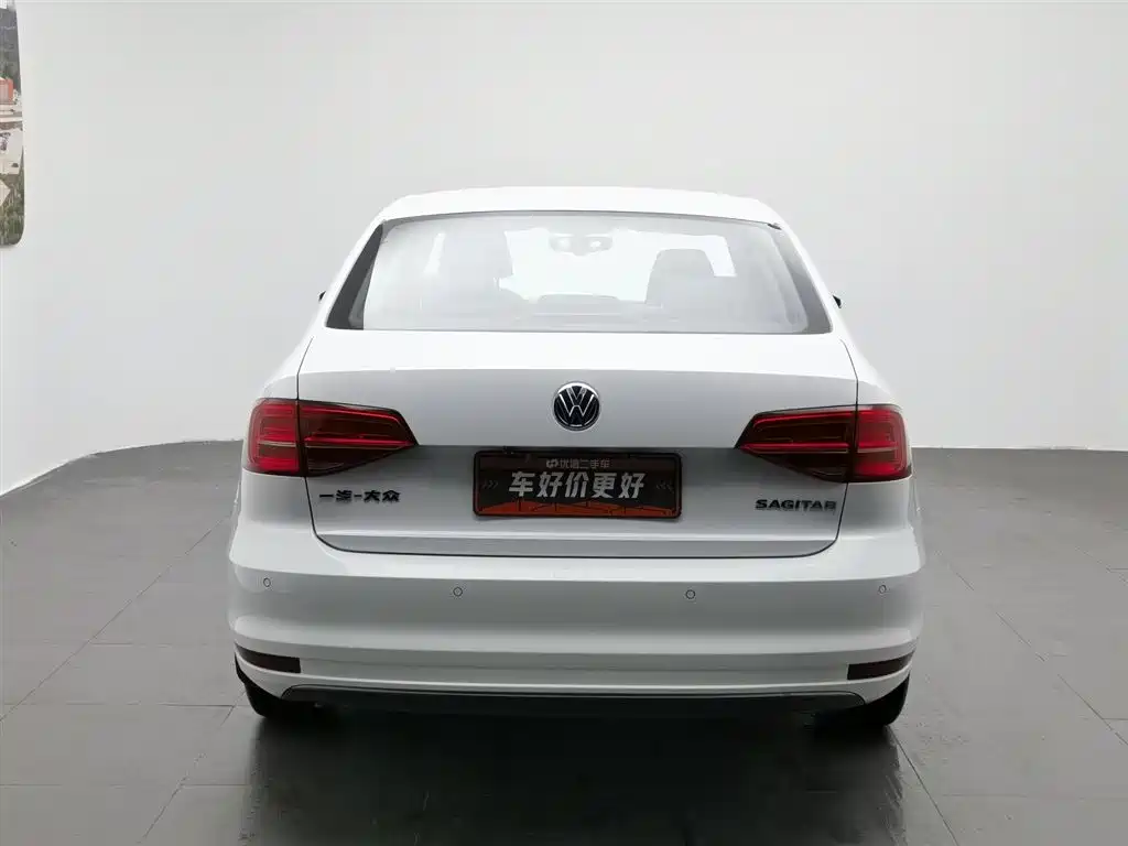 Volkswagen Sagitar 2018 1.6L MT Comfort