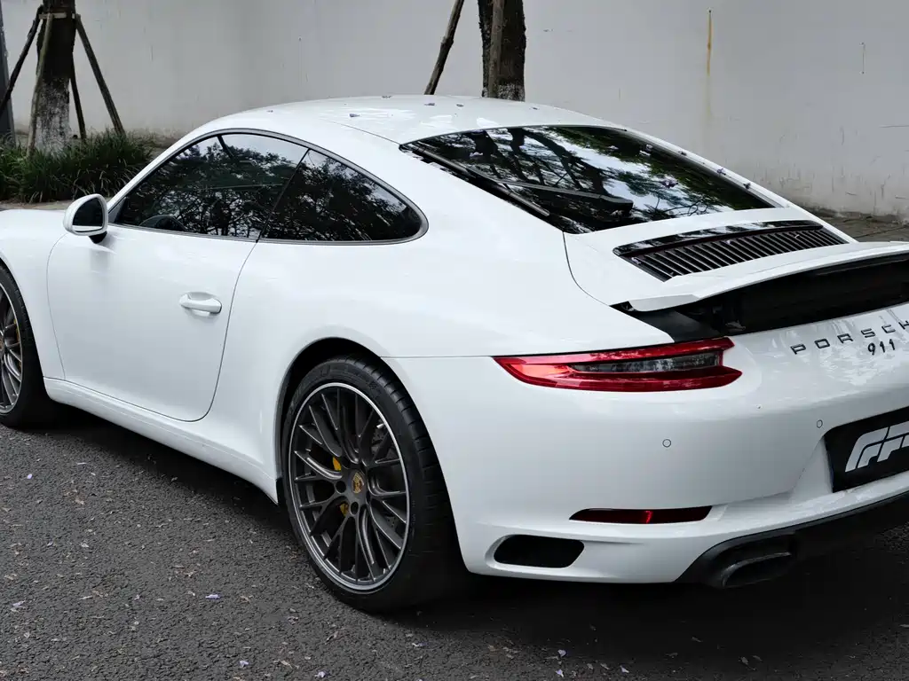Porsche 911 2016 Carrera 3.0T