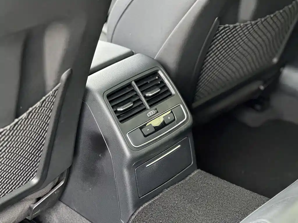 Audi A4L 2020 40 TFSI Luxury