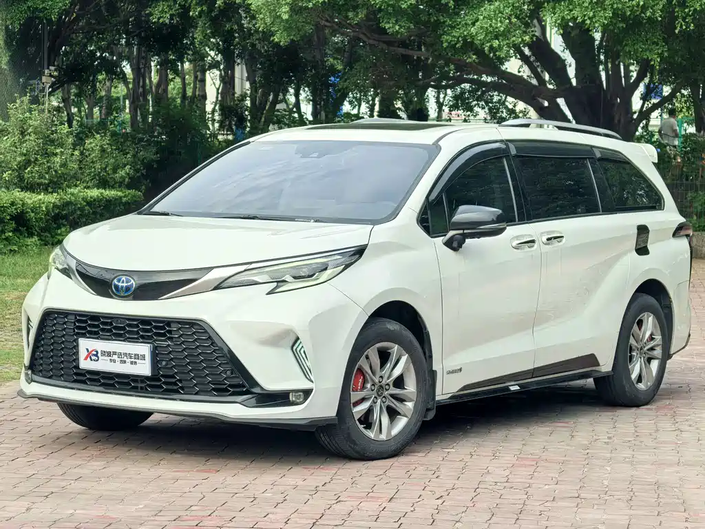 Toyota Sienna 2022