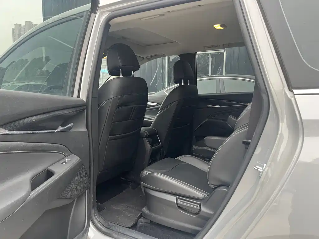 SAIC MAXUS CHASE G50