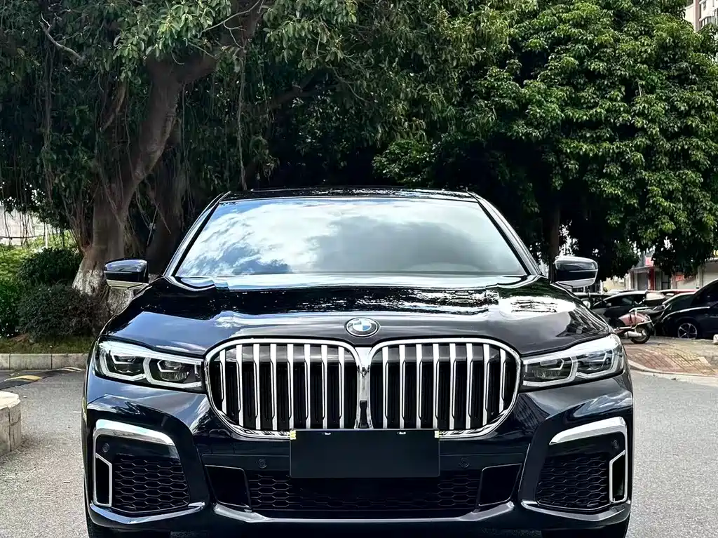 BMW 7 SERIES