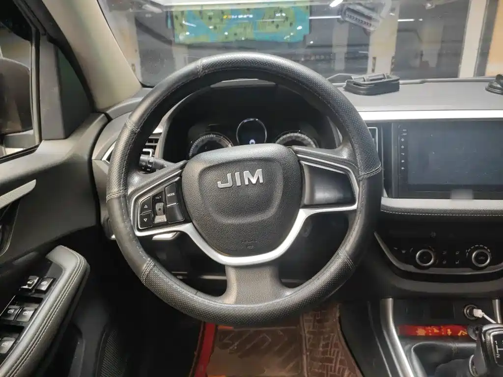 Isuzu RE-MAX Ruimai — миниатюра 6