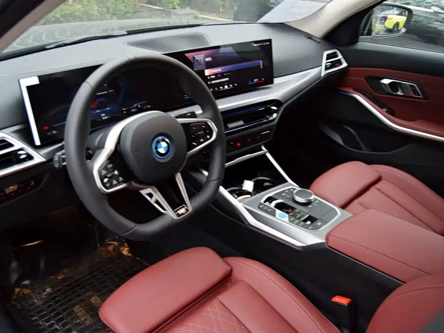 BMW i3 2025 eDrive 40 L