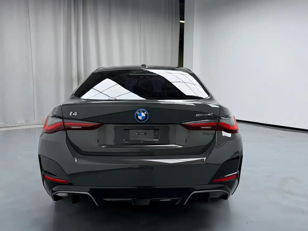 BMW i4 — миниатюра 13